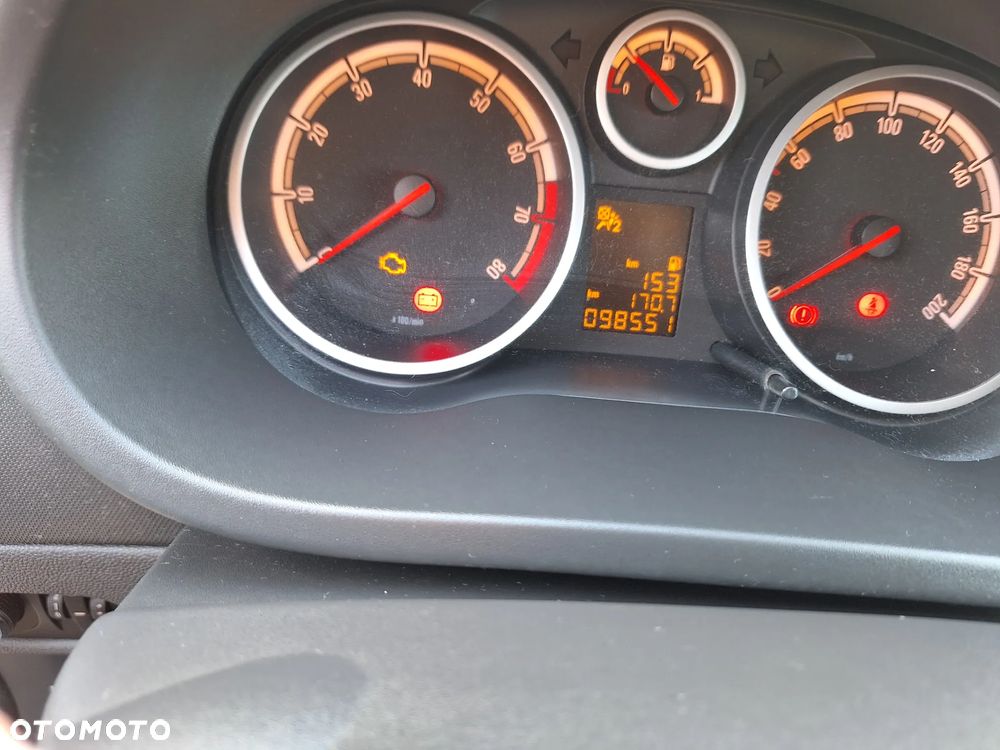 Opel Corsa 1.4 16V Graphite - 11