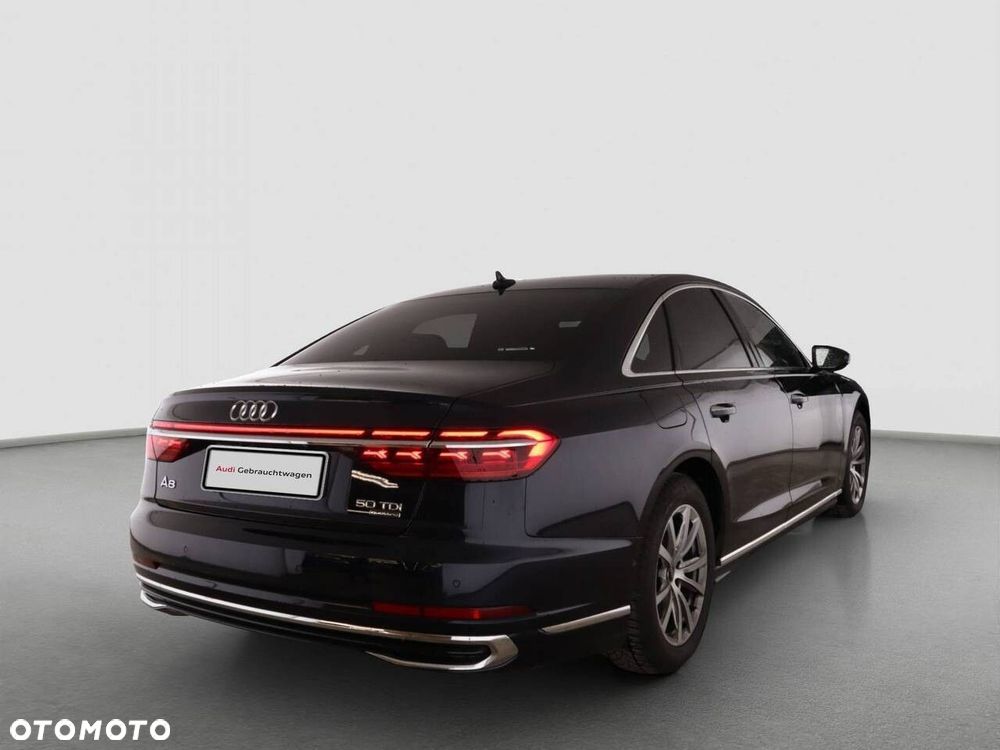 Audi A8 - 3