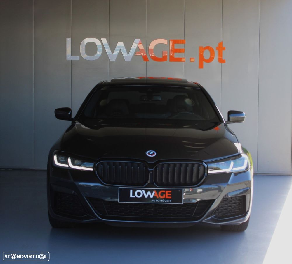 BMW 530 e Pack 50 anos M - 21