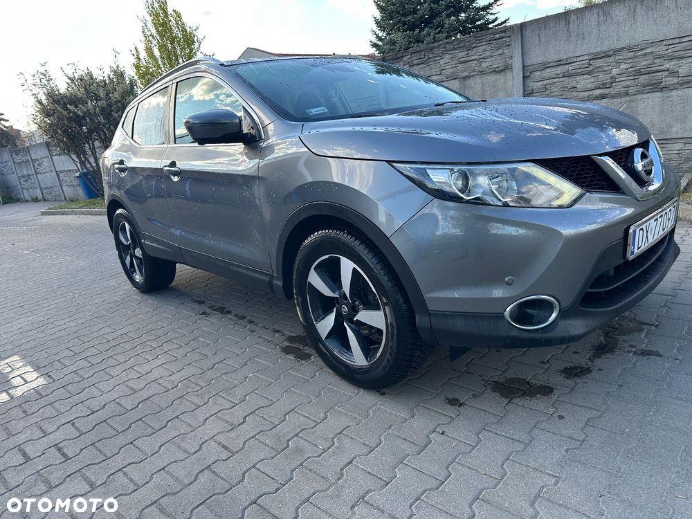 Nissan Qashqai 1.2 DIG-T N-Connecta EU6 - 2