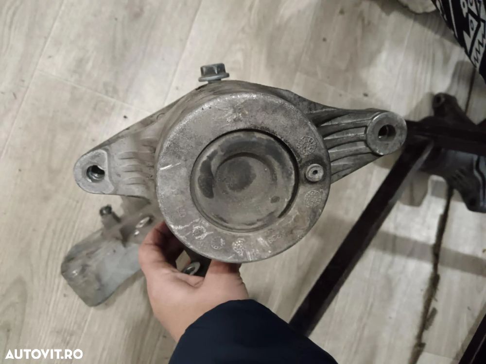 SUPORT MOTOR STANGA/ DREAPTA MASERATI LEVANTE 3.0 D 46334925, 06700036290,  06700036280