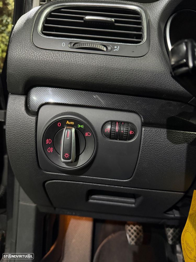 VW Golf 2.0 TDi Confortline - 10