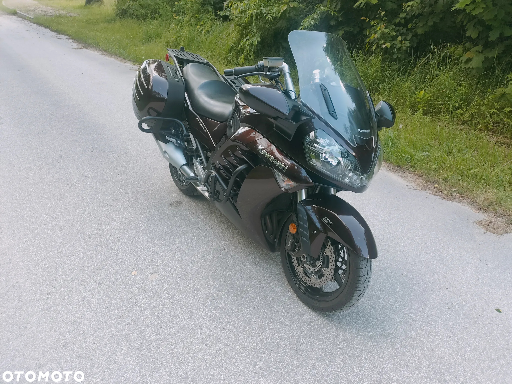 Kawasaki GTR - 6