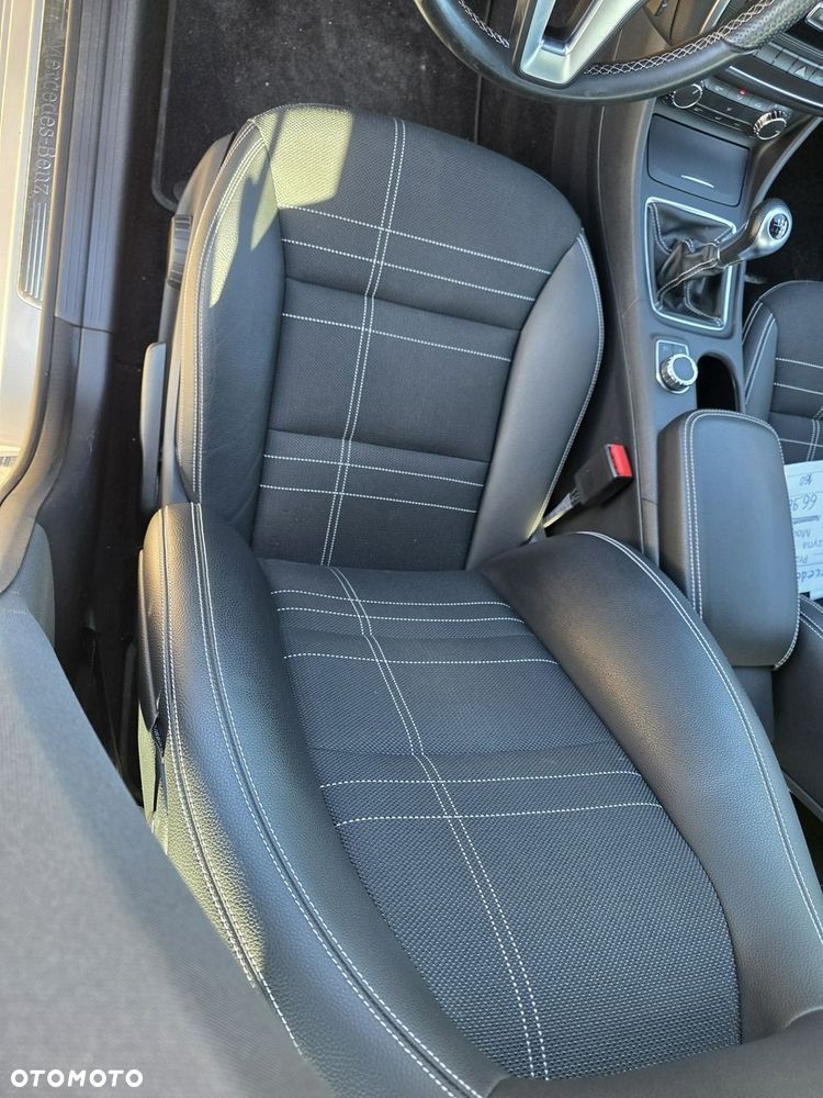 Mercedes-Benz CLA 180 - 25