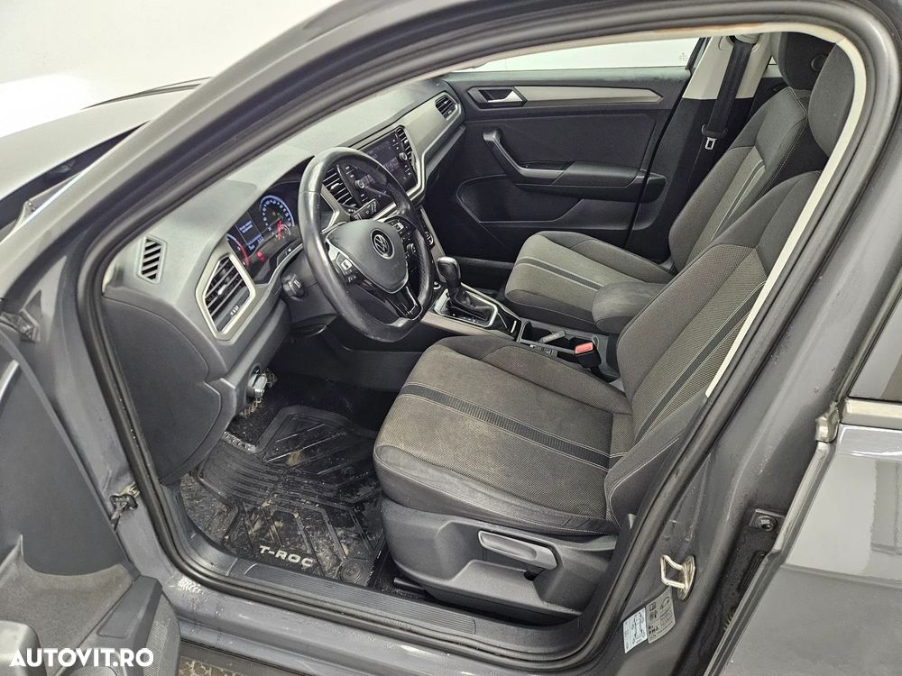 Volkswagen T-Roc - 5