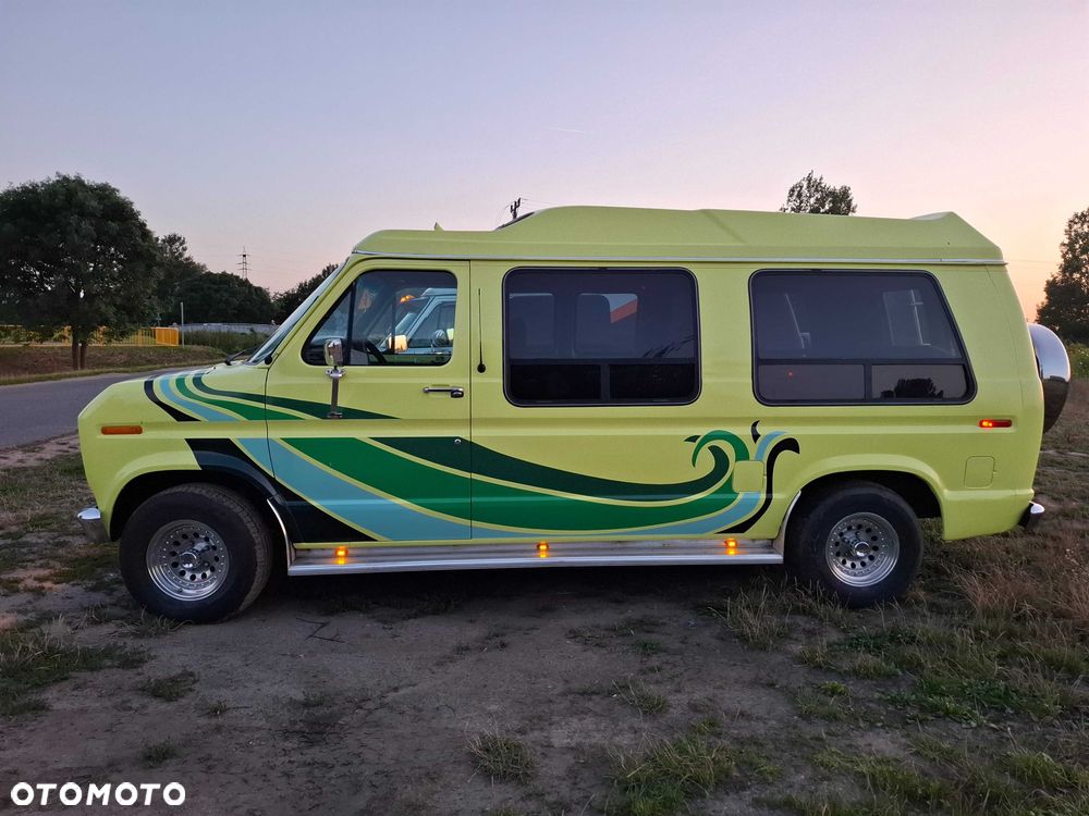 Ford Econoline - 5