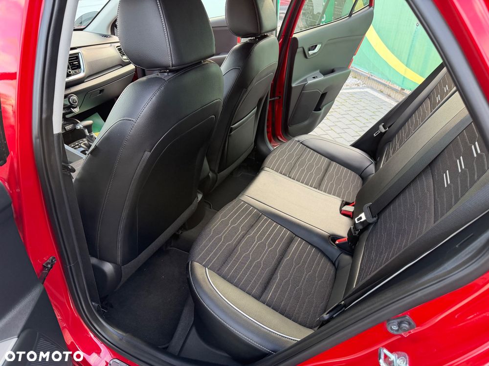 Kia Stonic 1.0 T-GDI OPF Mild Hybrid DCT7 Platinum - 9