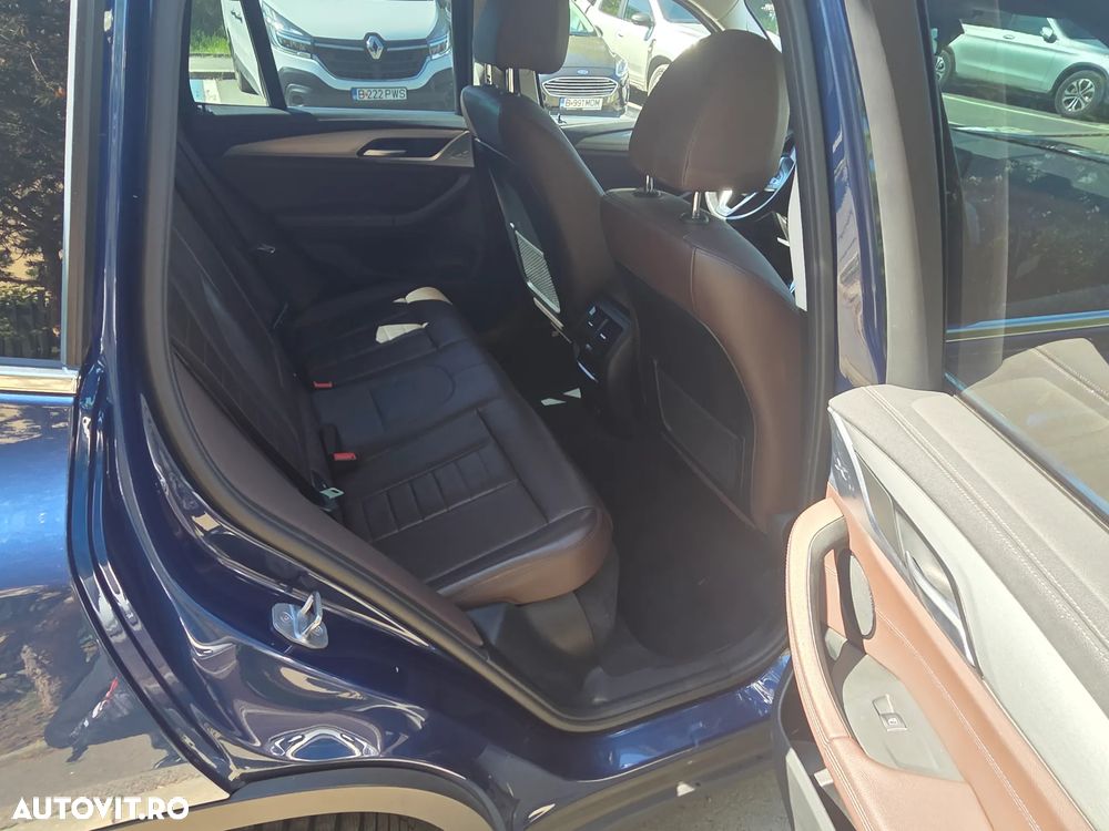 BMW X3 xDrive20d AT Luxury Line - 11
