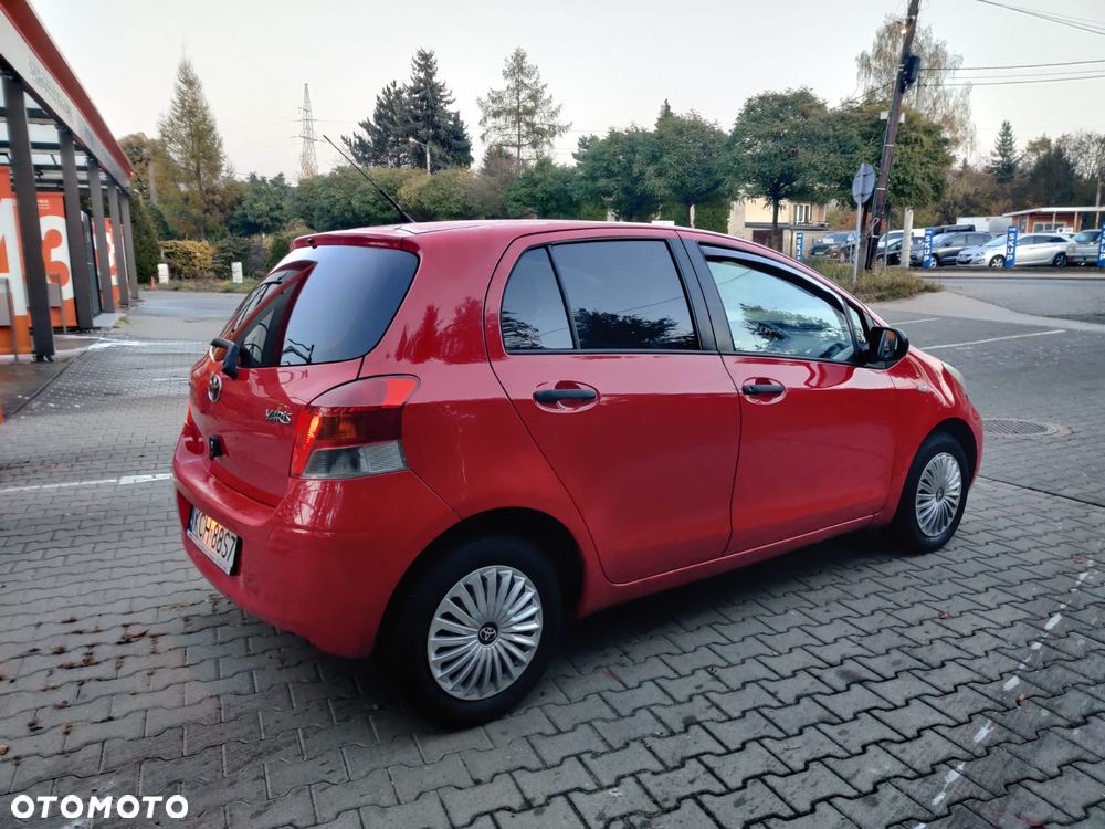 Toyota Yaris 1.0 Terra - 3