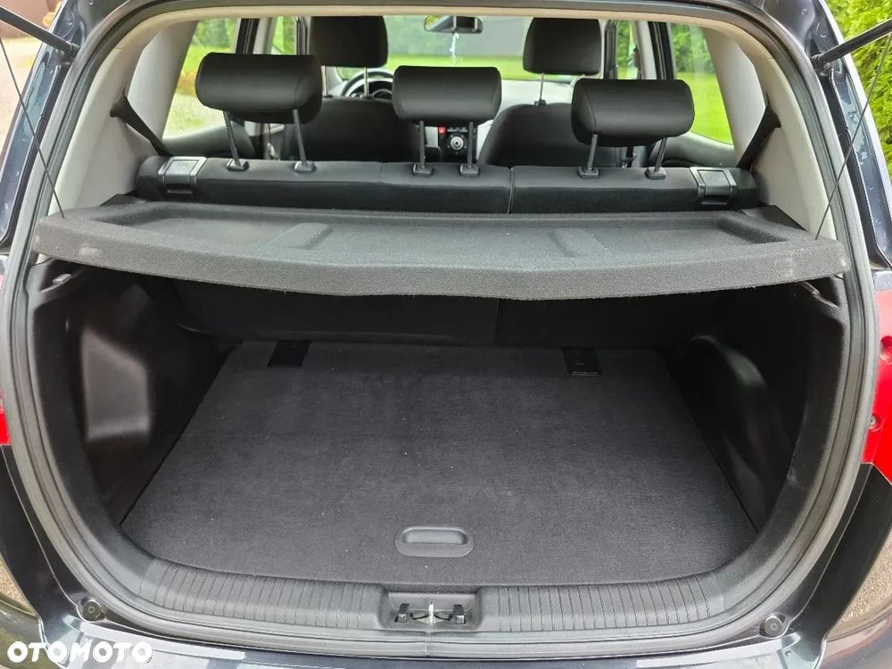 Kia Venga 1.4 CVVT Dream-Team Edition - 17