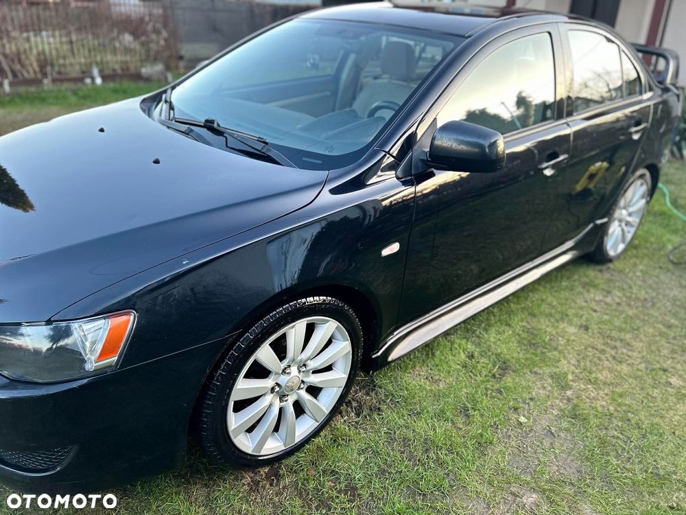 Mitsubishi Lancer - 9