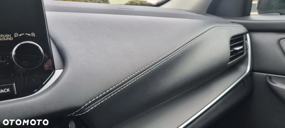 Nissan Qashqai 1.3 DIG-T MHEV Xtronic Acenta - 23