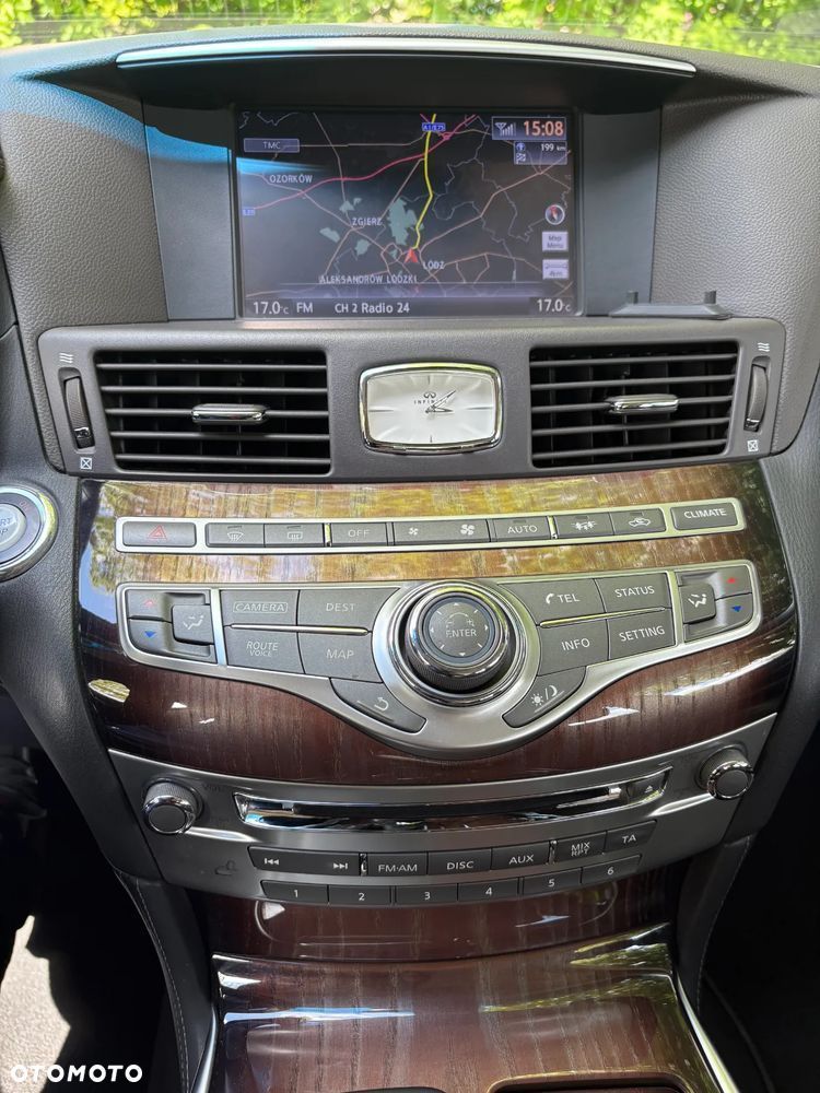 Infiniti Q70 Hybrid GT Premium - 31