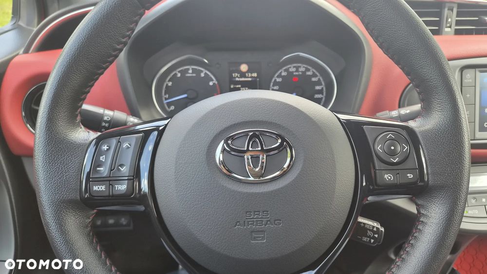 Toyota Yaris 1.5 Selection - 11