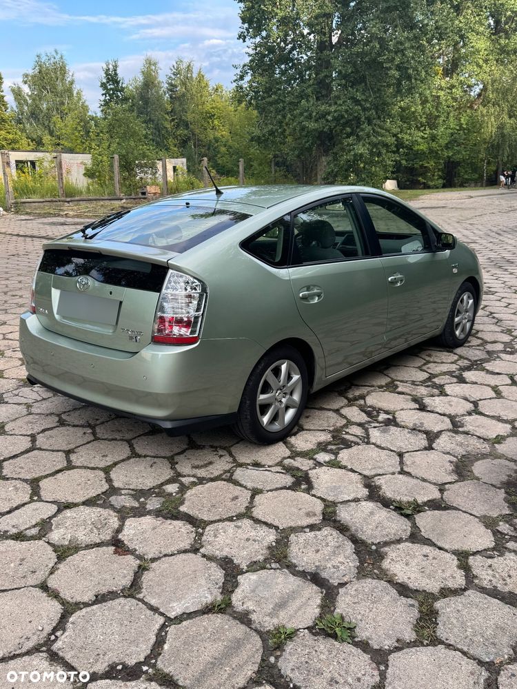 Toyota Prius 1.5 VVT-i Prestige - 6