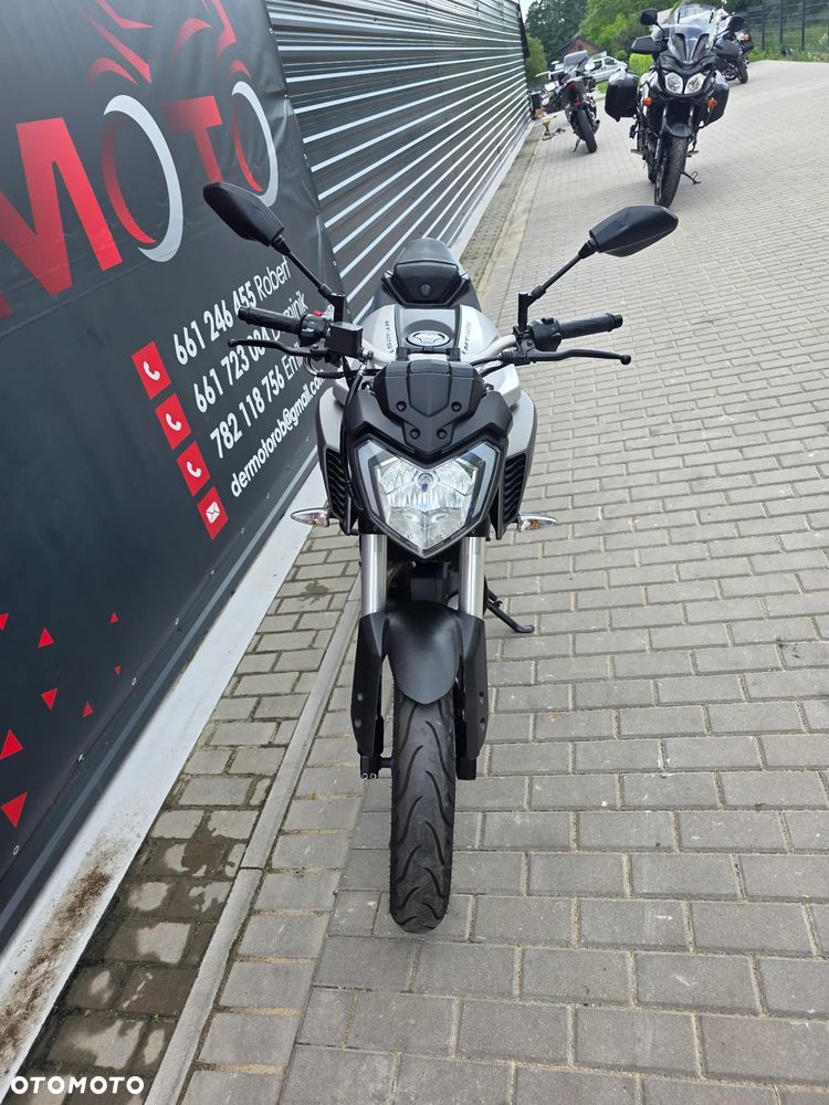 Yamaha MT - 15