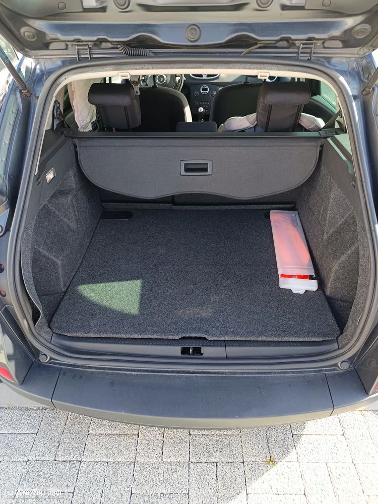 Renault Clio Break 1.2 TCE Dynamique S - 4