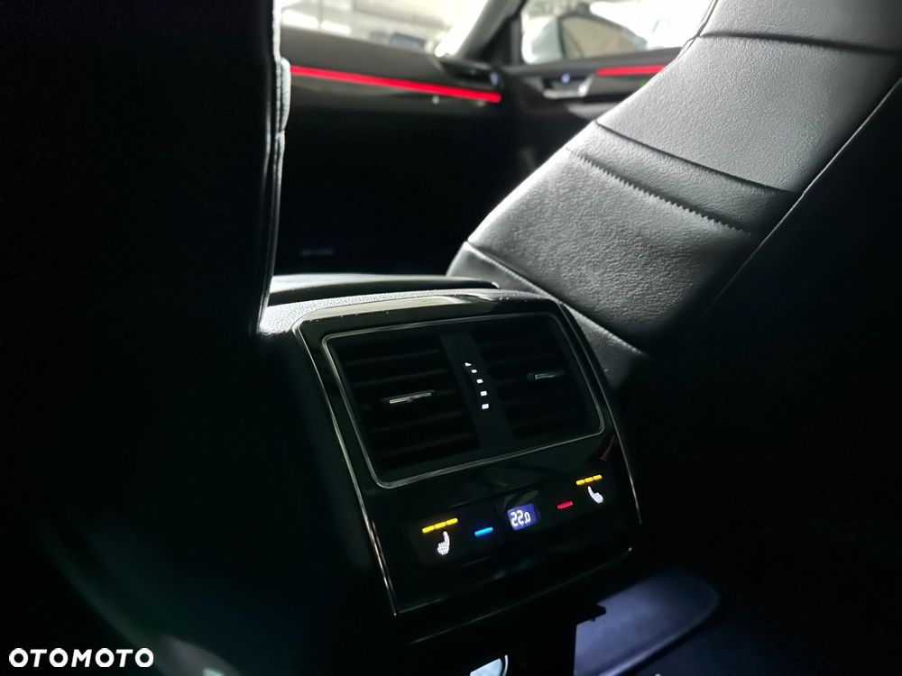 Skoda Superb 2.0 TDI 4x4 L&K DSG - 14