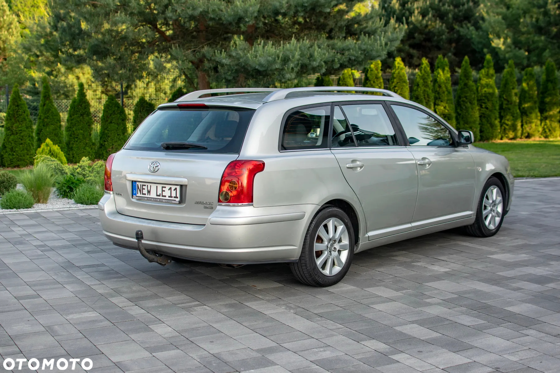 Toyota Avensis - 24