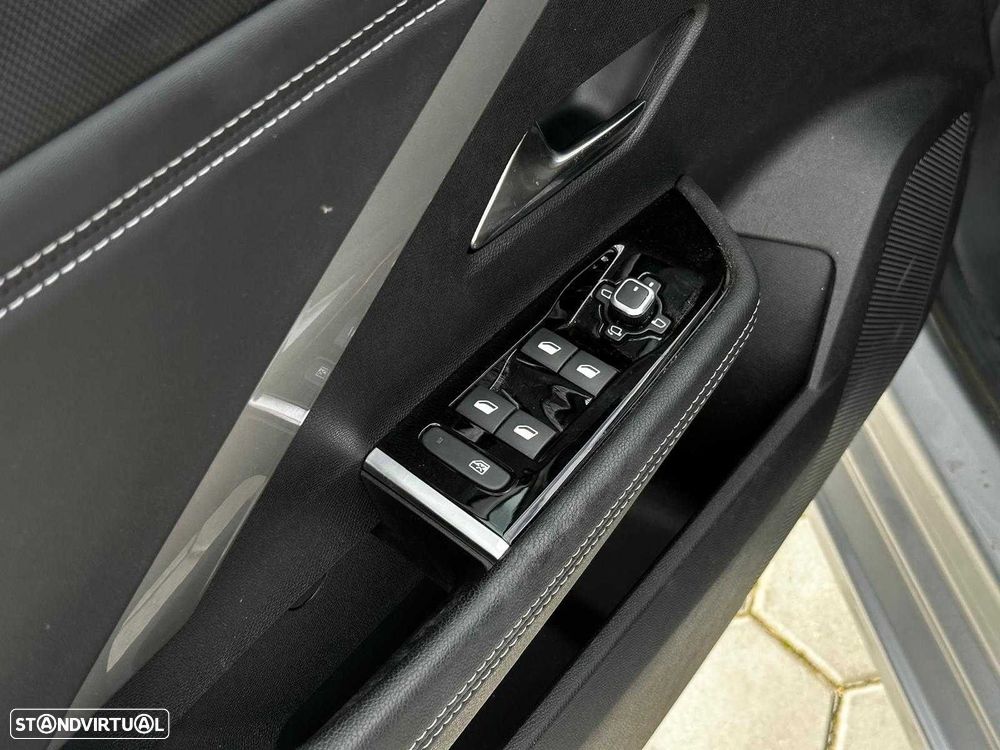 Opel Astra 1.2 T Hybrid GS eDCT - 15