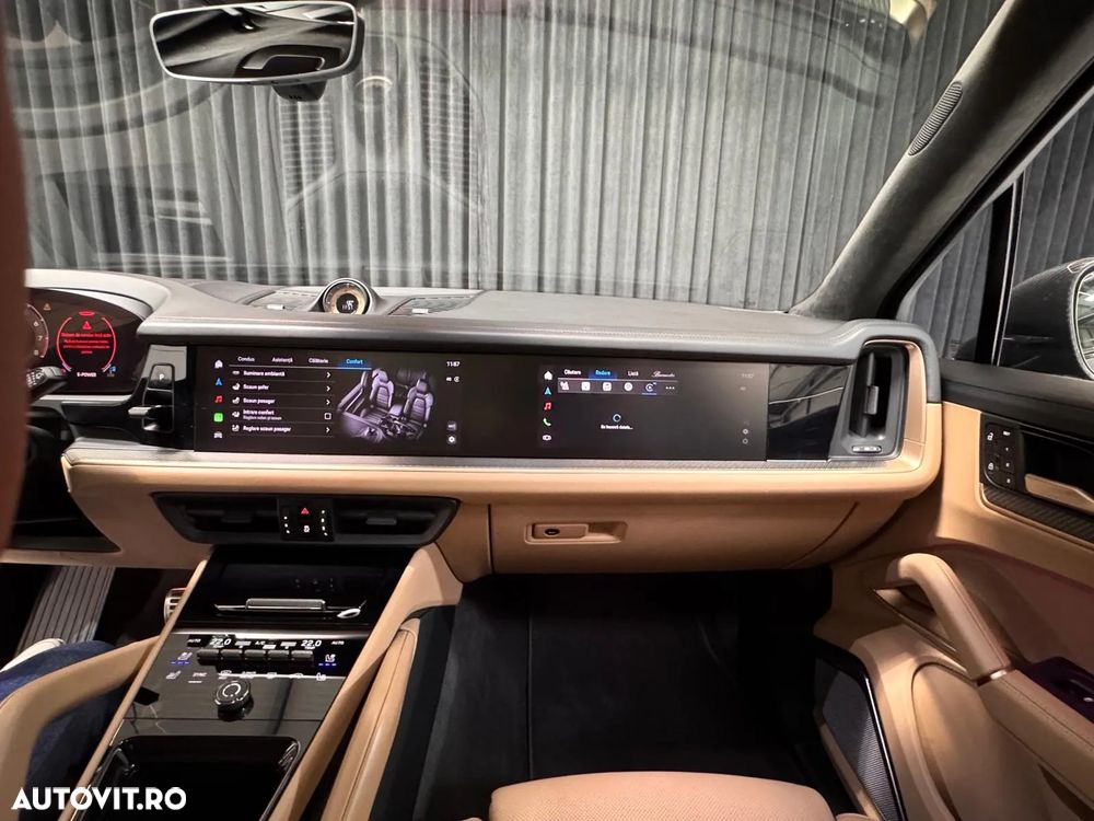 Porsche Cayenne - 10