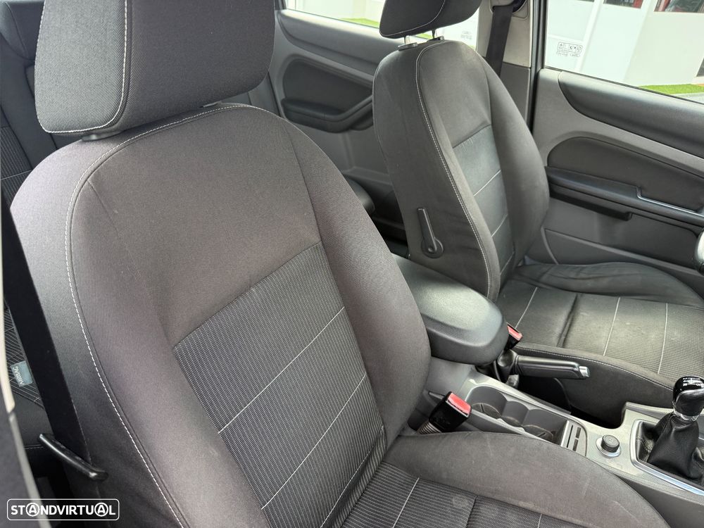 Ford Focus 1.6 TDCi Titanium - 21
