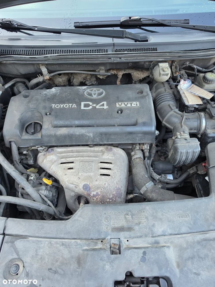 Toyota Avensis 2.0 VVT-i Sol plus - 15
