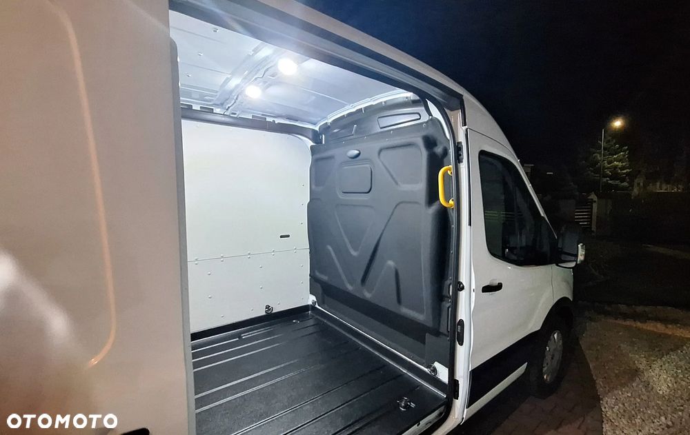 Ford Transit - 15