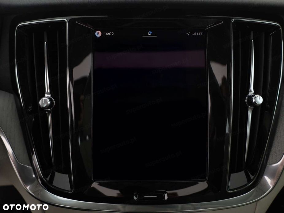Volvo V60 B4 B Ultra Dark - 13