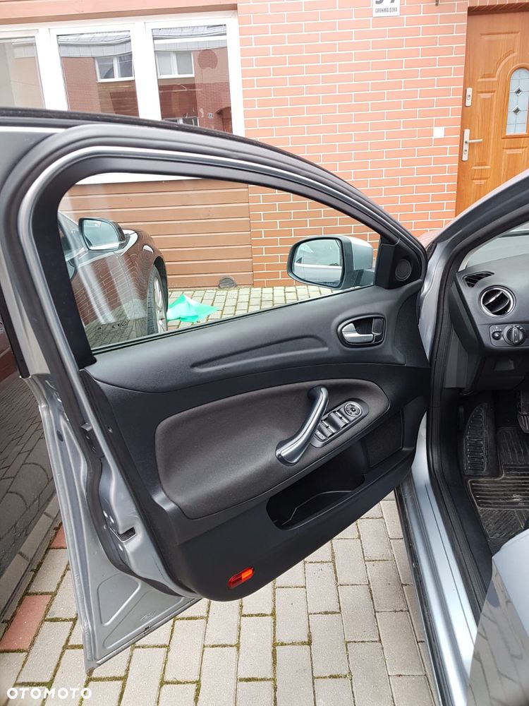 Ford Mondeo 1.6 Ambiente - 5