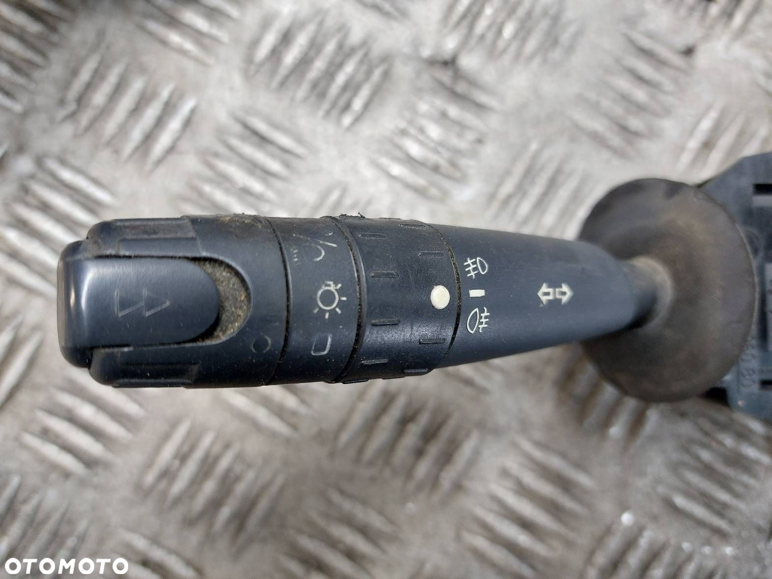 MANETKA PRZEŁĄCZNIK ZESPOLONY TAŚMA SYGNAŁU TEMPOMAT RADIO PEUGEOT 607 - 2