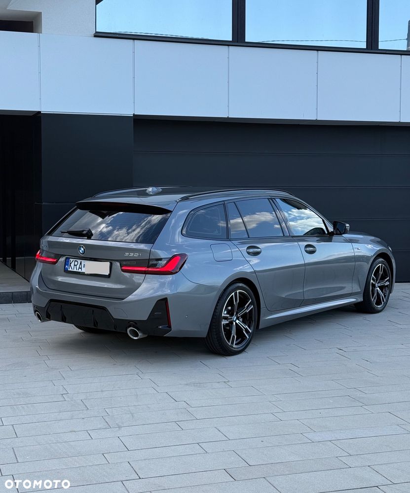 BMW Seria 3 330i xDrive M Sport sport - 18