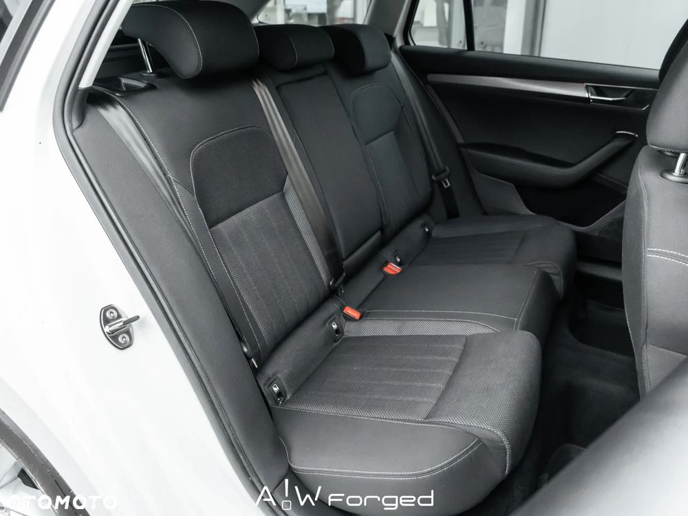 Skoda Superb 2.0 TDI SCR 4x4 Style DSG - 34