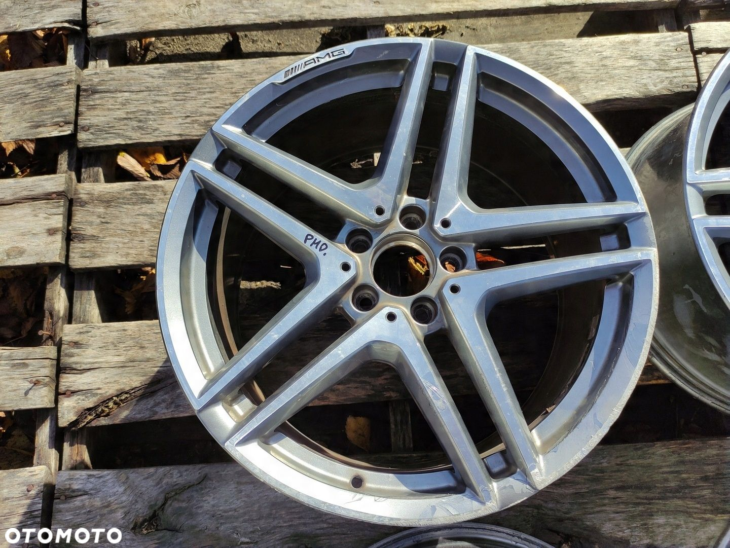 MERCEDES W212 AMG E63 FELGI ALUMINIOWE 19 5x112 A2124010900  A2124010800 - 2