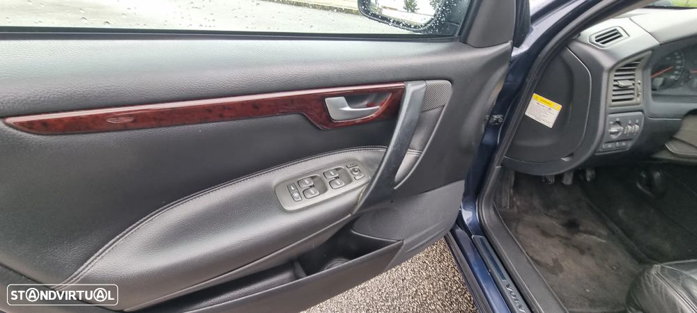 Volvo S60 2.3 T5 - 8