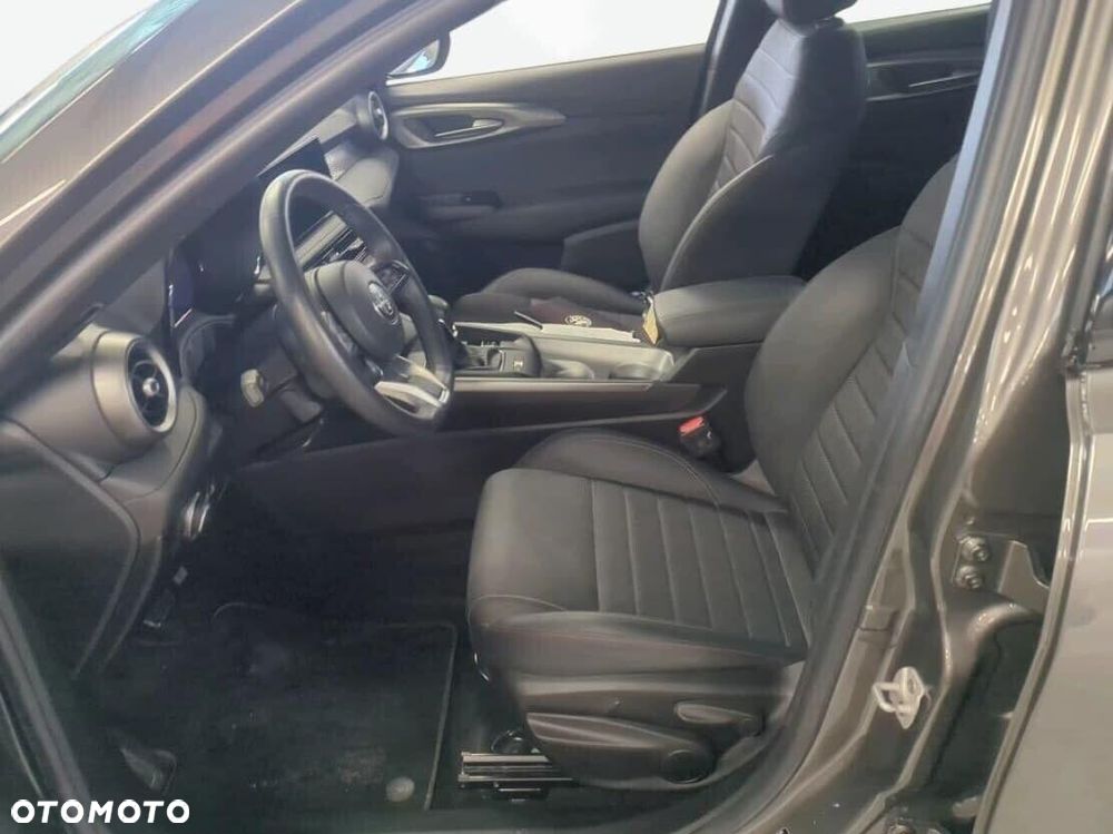 Alfa Romeo Tonale 1.5 T4 GSE mHEV Sprint DCT - 4