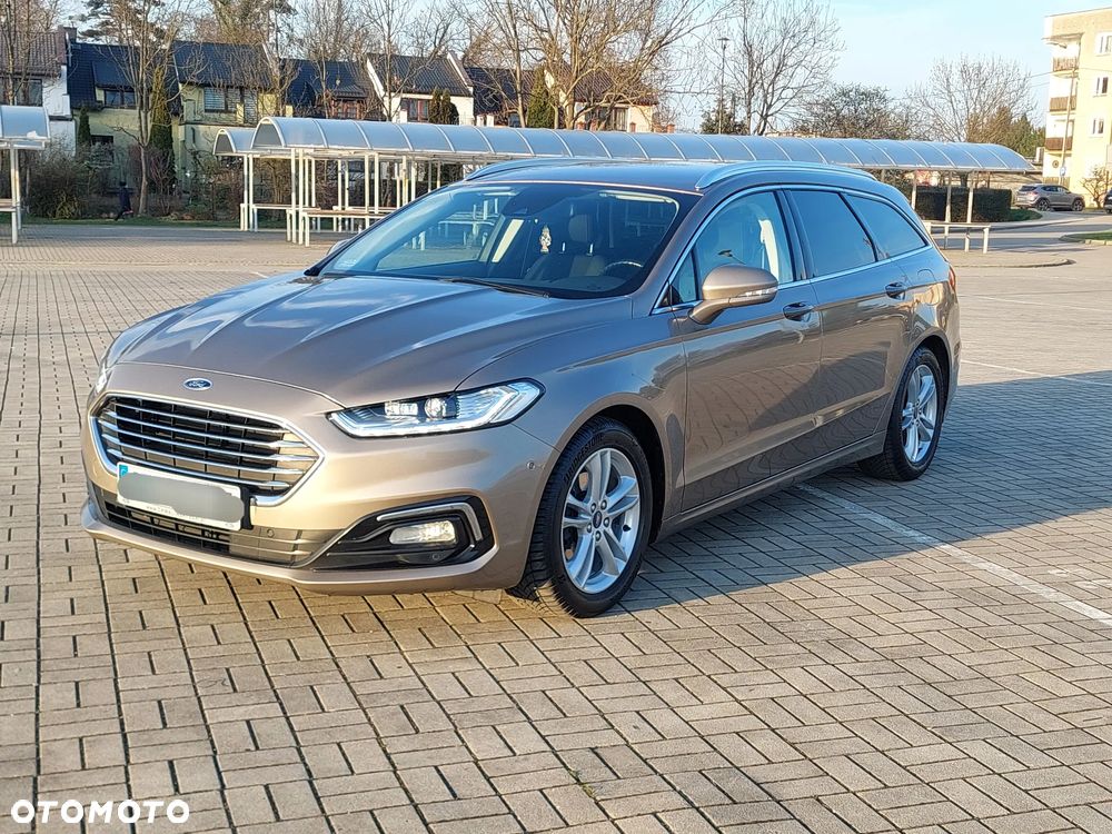 Ford Mondeo 2.0 EcoBlue Titanium - 24