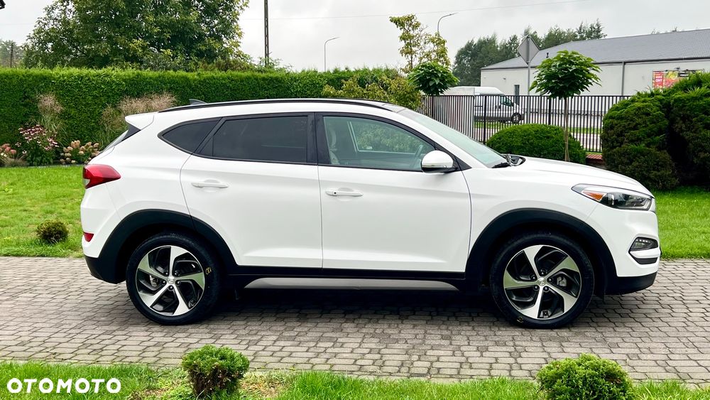 Hyundai Tucson - 2
