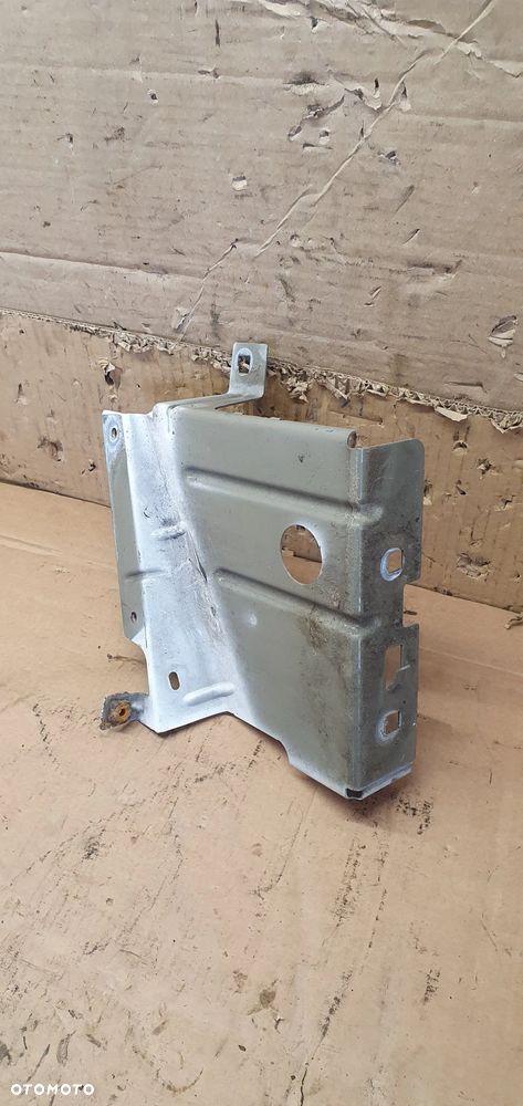 Mocowanie błotnika uchwyt lewy przód Opel Movano III - 5