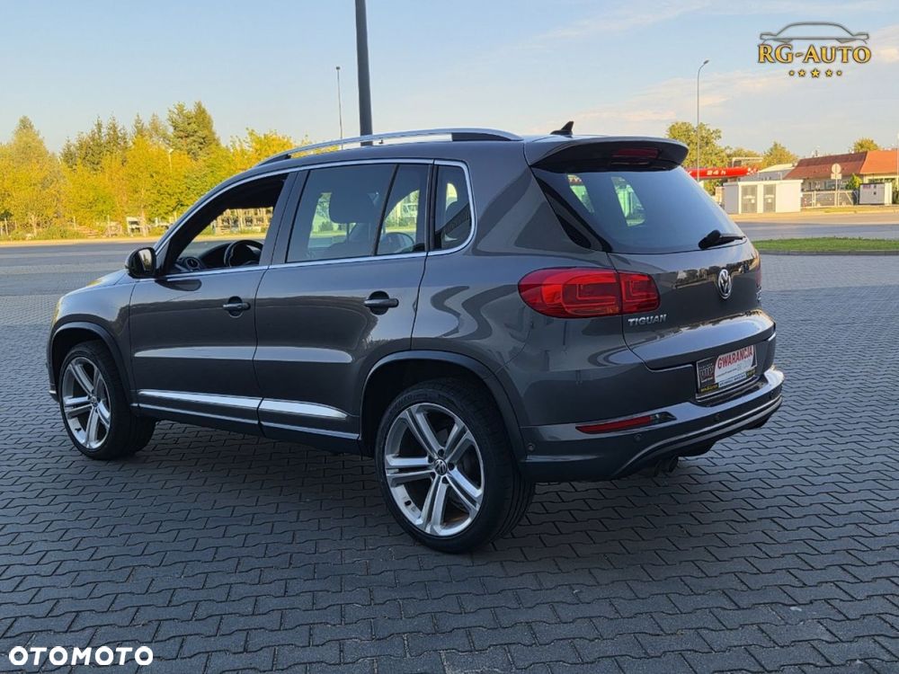 Volkswagen Tiguan - 11