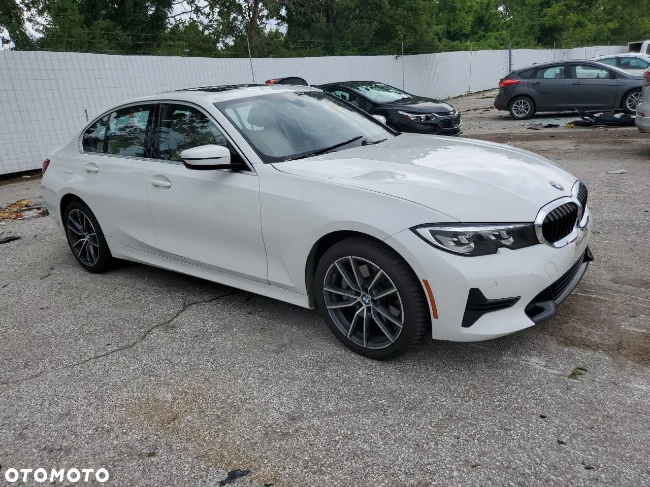 BMW Seria 3 330i Sport Line - 2
