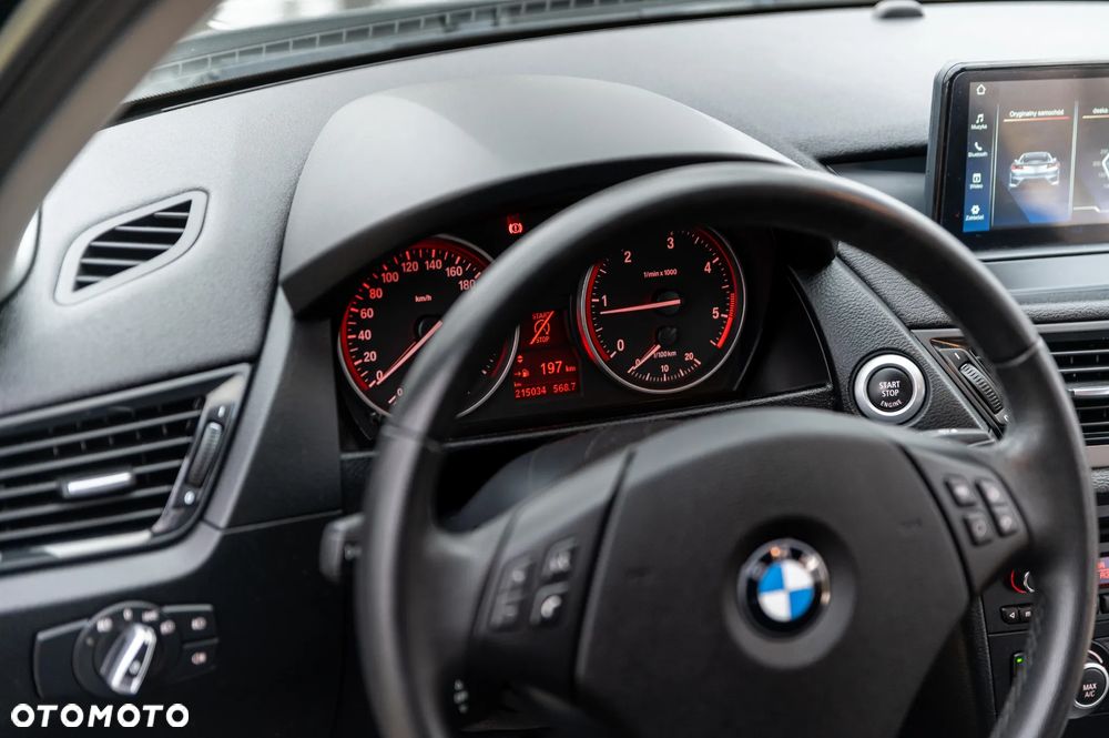 BMW X1 xDrive18d Sport Line - 24