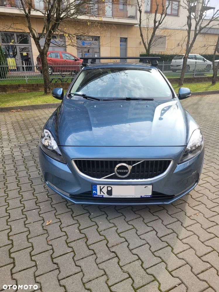Volvo V40 T4 Momentum - 1
