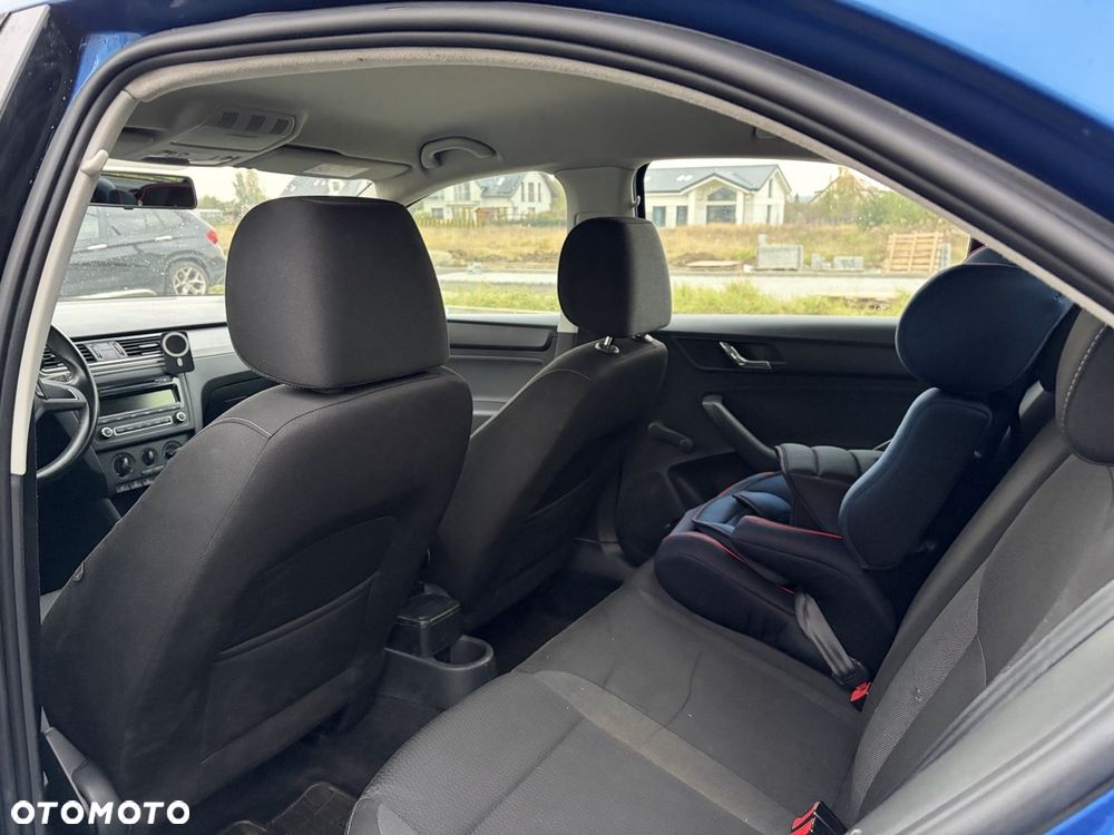 Skoda RAPID 1.2 TSI Active Max - 9