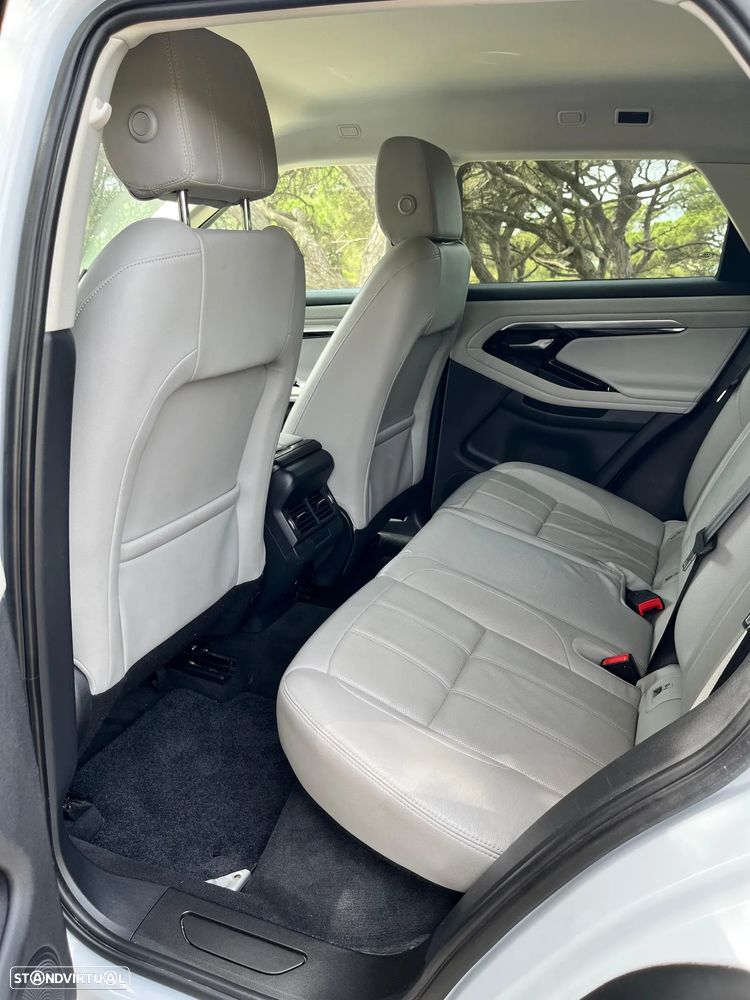 Land Rover Range Rover Evoque - 16