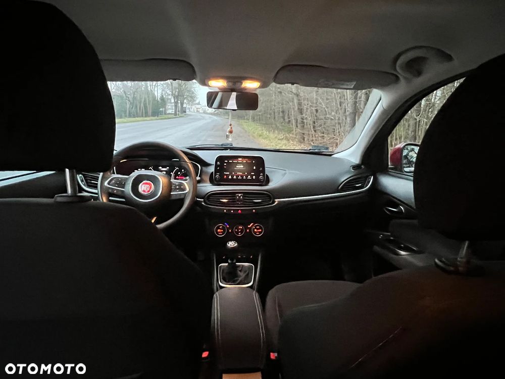 Fiat Tipo 1.4 T-Jet 16v Lounge - 16