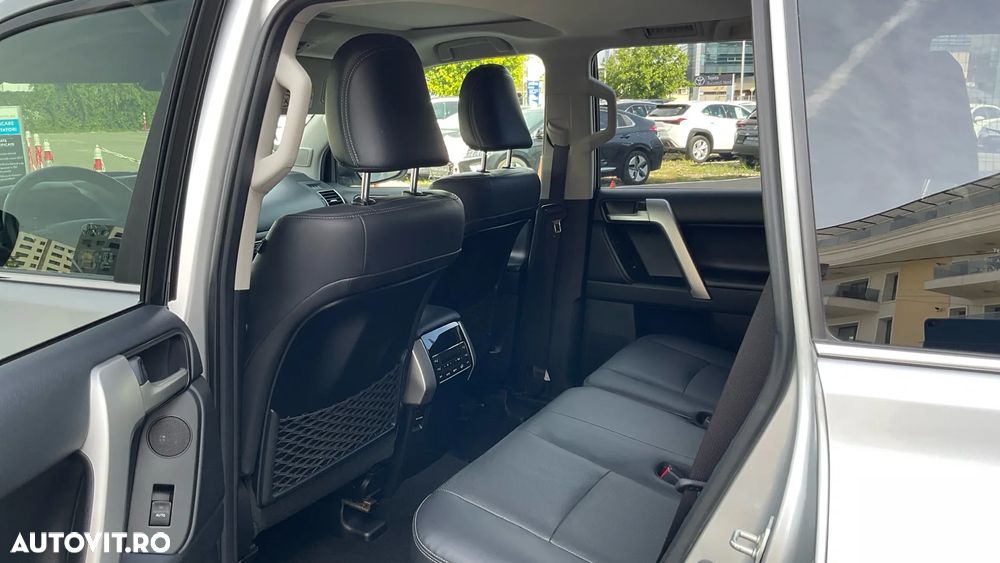 Toyota Land Cruiser 2.8l Turbo D-4D A/T AVS 5 locuri Luxury - 17