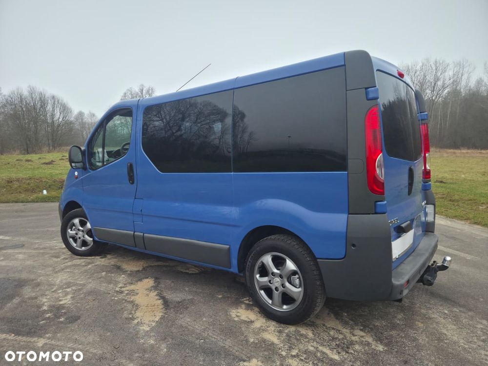Opel Vivaro - 9