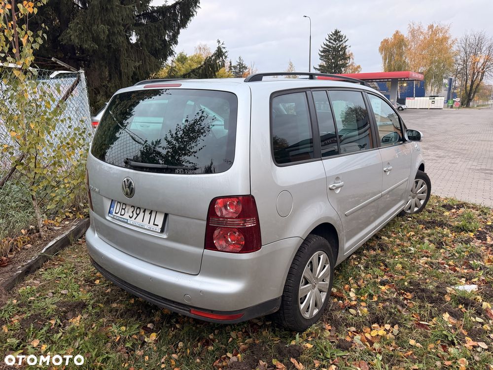 Volkswagen Touran 2007 photo 3