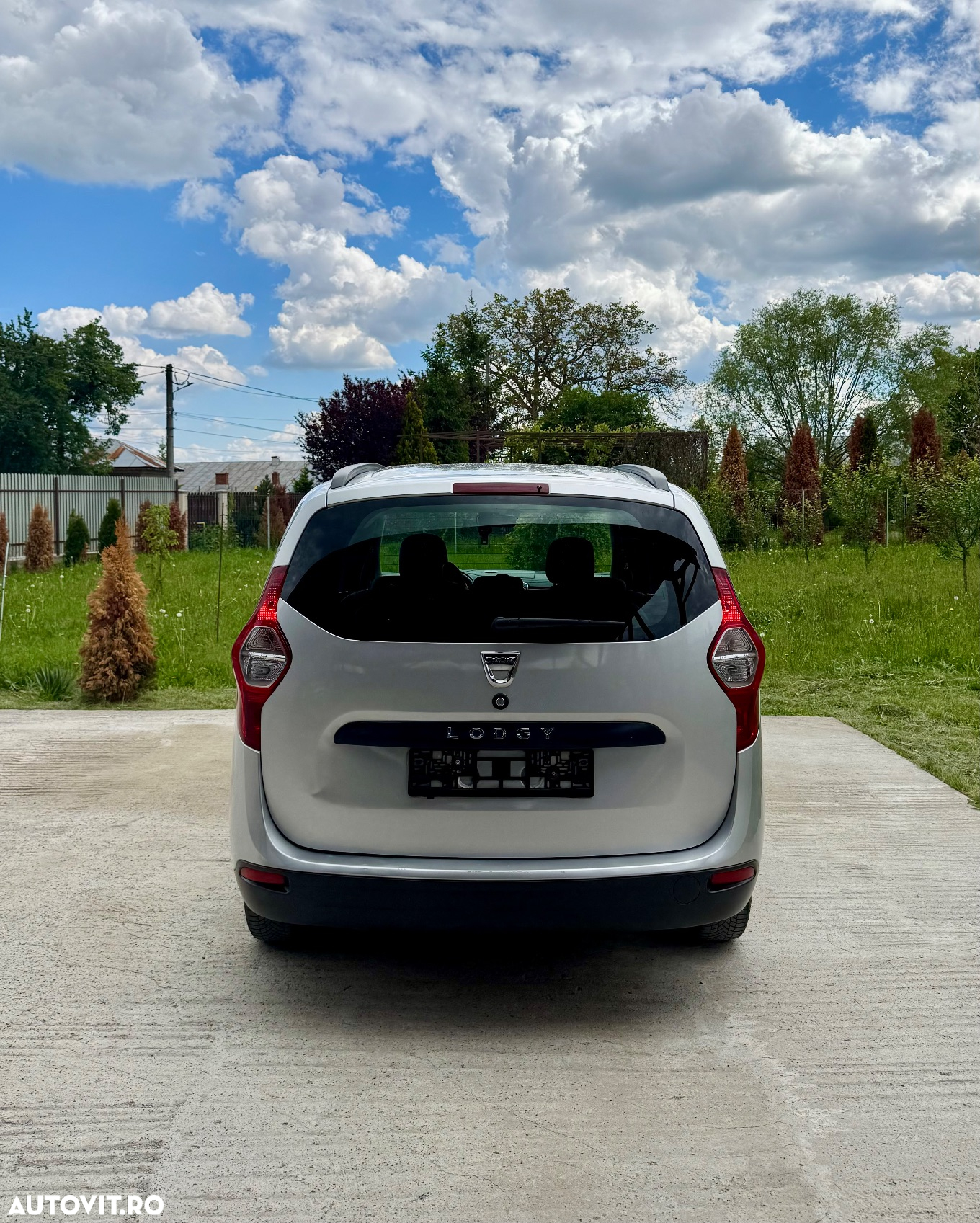 Dacia Lodgy 1.6 MPI 85 Celebration - 7
